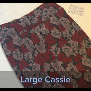 Large LuLaRoe Cassie